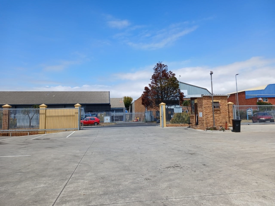 To Let commercial Property for Rent in Montague Gardens Western Cape